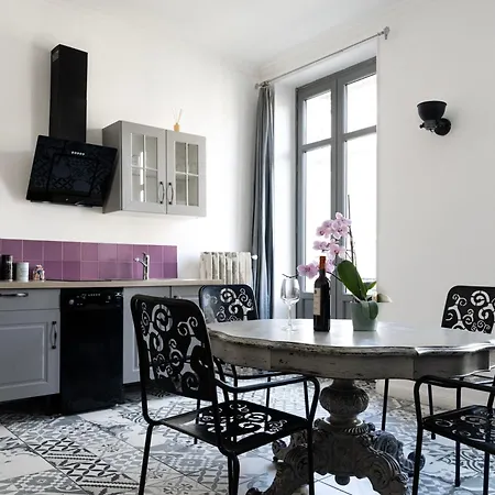 Bastide Apartment *