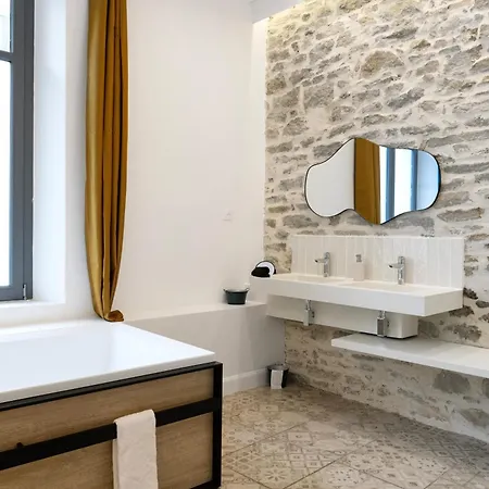 Bastide Apartment